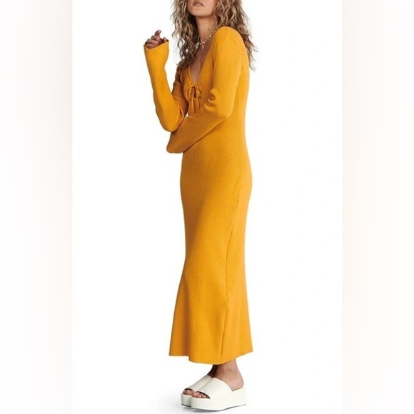 Charlie Holiday Mahalia Knit Dress Golden Size Small NWT - Picture 3 of 5